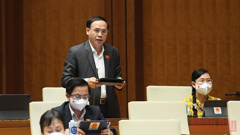 Ông Hoàng Văn Liên, Phó Chủ nhiệm Ủy ban Tư pháp của Quốc hội, đại biểu Quốc hội tỉnh Long An. (Ảnh: LINH NGUYÊN)