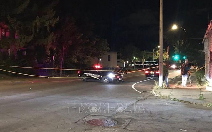 Cảnh sát phong tỏa hiện trường vụ xả súng ở thành phố Rochester, bang New York, Mỹ, ngày 19-9. Ảnh: Mirror/TTXVN