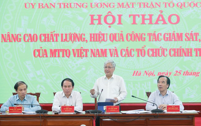Chủ tịch Ủy ban Trung ương Mặt trận Tổ quốc Việt Nam phát biểu tại Hội thảo nâng cao chất lượng, hiệu quả công tác giám sát, phản biện xã hội của Mặt trận Tổ quốc Việt Nam ngày 25/5. (Ảnh: Trang thông tin Mặt trận Tổ quốc Việt Nam)