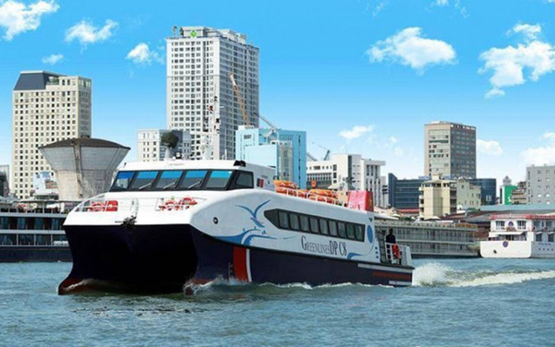 Sử dụng tàu cao tốc để vận chuyển nông sản. (Ảnh: Bộ GTVT)