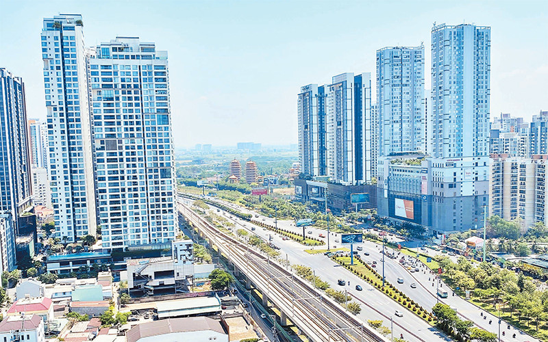 Một góc thành phố Hồ Chí Minh hôm nay. (Ảnh minh họa: HOÀNG TRIỀU)