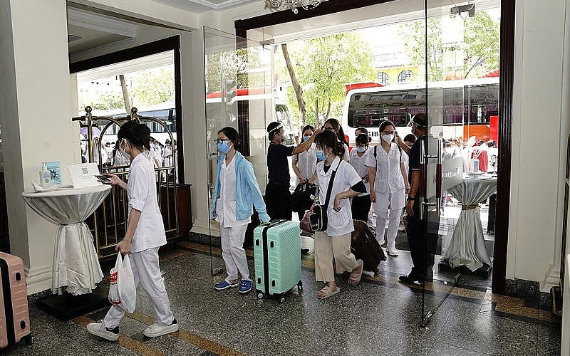 Có hơn 20 khách sạn miễn phí 100% chỗ lưu trú và ăn uống với khoảng 50.000 đêm phòng hỗ trợ lực lượng nhân viên y tế tuyến đầu chống dịch (Ảnh: DLTPHCM)