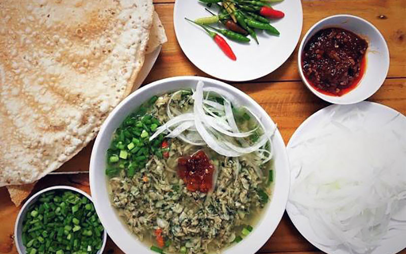 "Gái còn son không bằng tô don Vạn Tường"