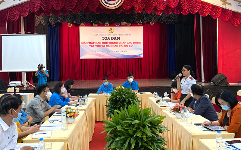 Hình ảnh tọa đàm sáng 5/5.