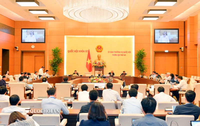 Một phiên họp của UBTVQH.