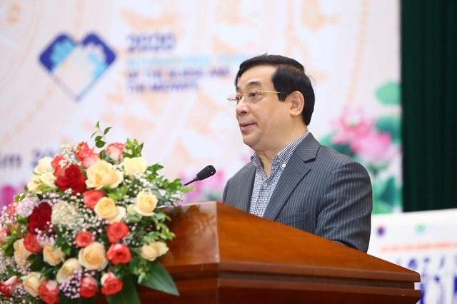 PGS, TS Lương Ngọc Khuê, Cục trưởng Cục Quản lý khám, chữa bệnh phát biểu tại buổi lễ.