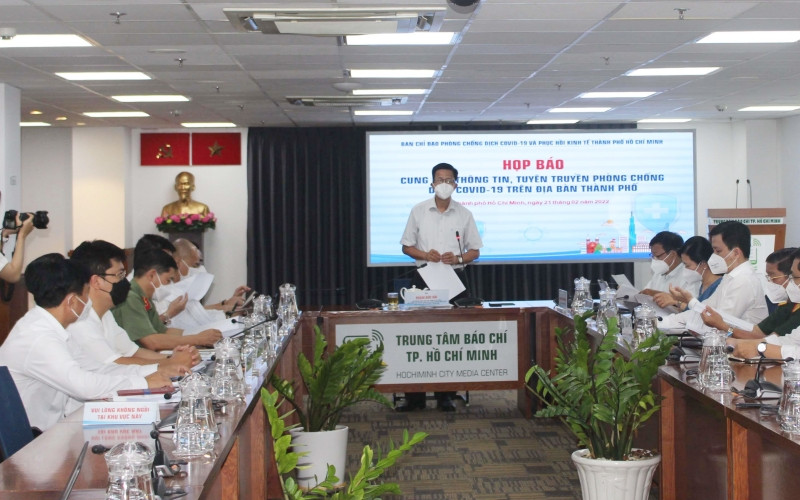 Toàn cảnh buổi họp báo.