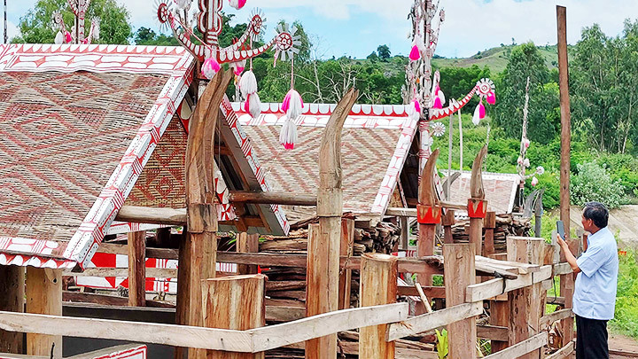 Nhà mồ trong hiện tại cũng đang có những đổi khác do tác động của đời sống xã hội.