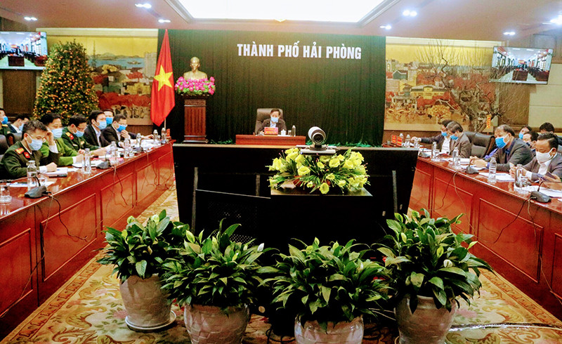 Quang cảnh TP Hải Phòng họp trực tuyến phòng, chống dịch Covid-19. 