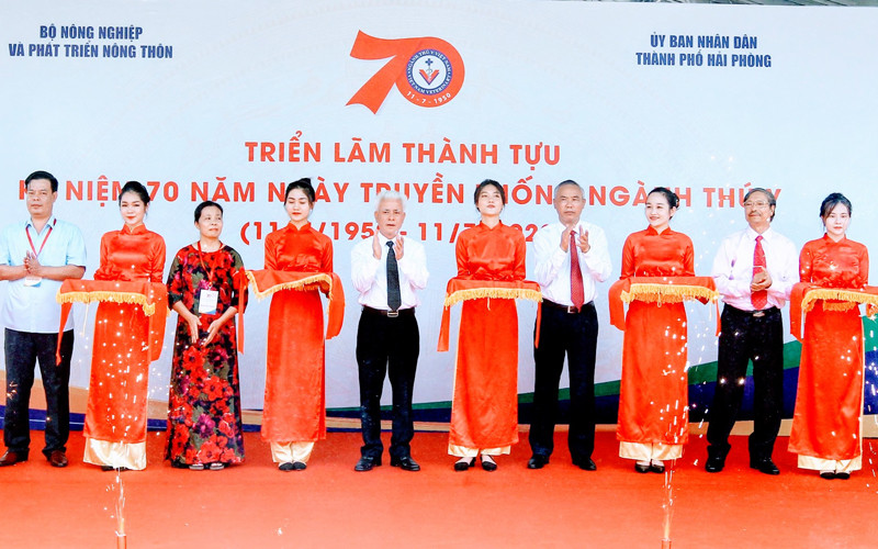 Khai mạc triển lãm 70 năm ngành Thú y 