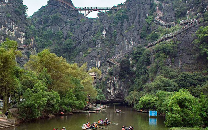 Vùng lõi quần thể danh thắng Tràng An từng ngang nhiên bị xâm phạm.