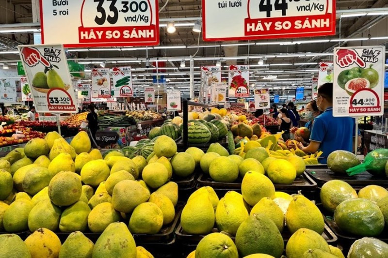 Ảnh hưởng của dịch bệnh Covid-19 khiến cho việc tiêu thụ một số sản phẩm nông nghiệp chậm so với thời vụ thu hoạch.