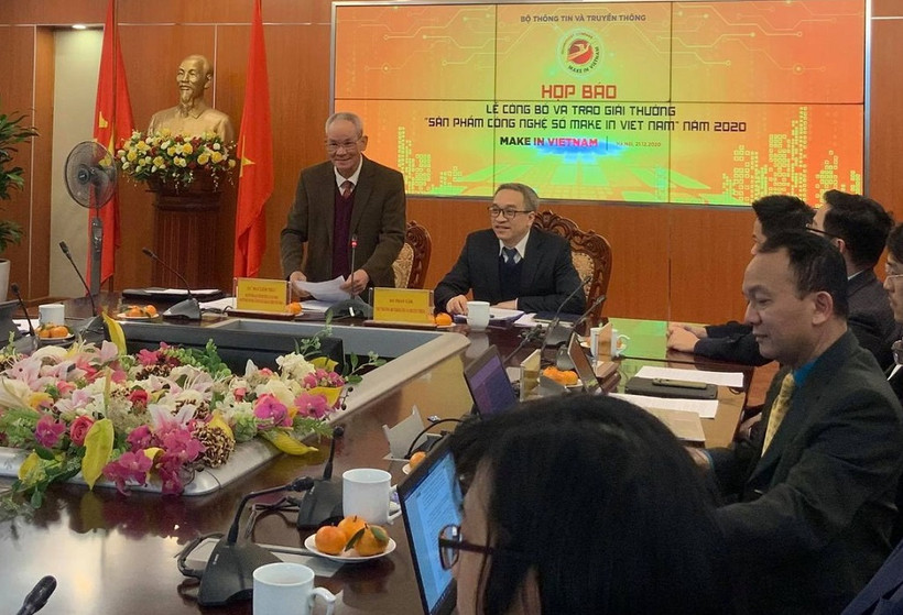 Họp báo về Lễ công bố và trao Giải thưởng “Sản phẩm công nghệ số Make in Viet Nam” năm 2020. 
