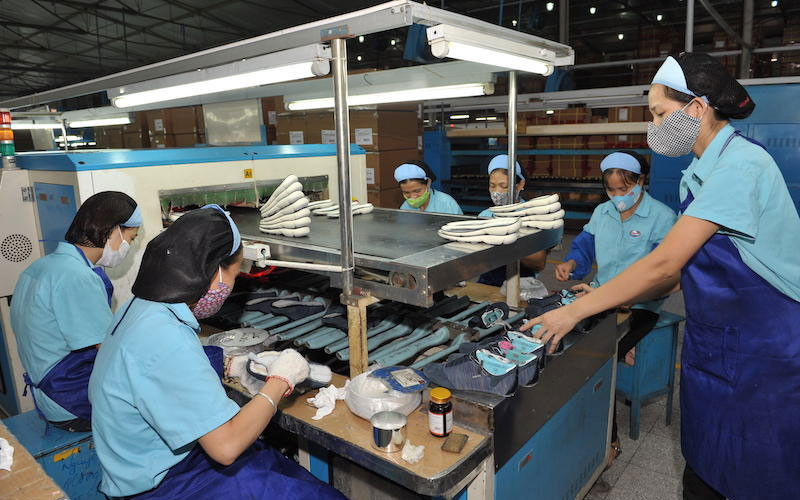 Doanh nghiệp da giày đang chịu thêm nhiều chi phí sản xuất trong mùa đại dịch.