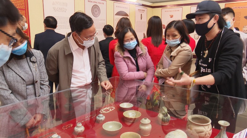 Các cổ vật tiêu biểu tỉnh Hà Nam được trưng bày tại Bảo tàng tỉnh Hà Nam.