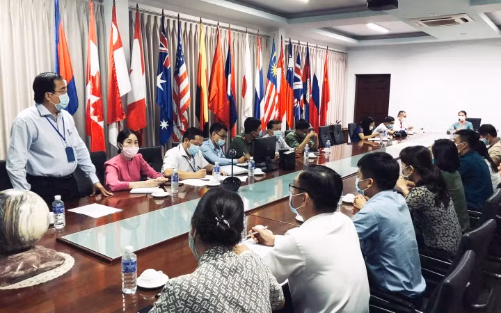 Lực lượng chức năng kiểm tra tại Trường tiểu học, trung học cơ sở Nguyễn Khuyến.