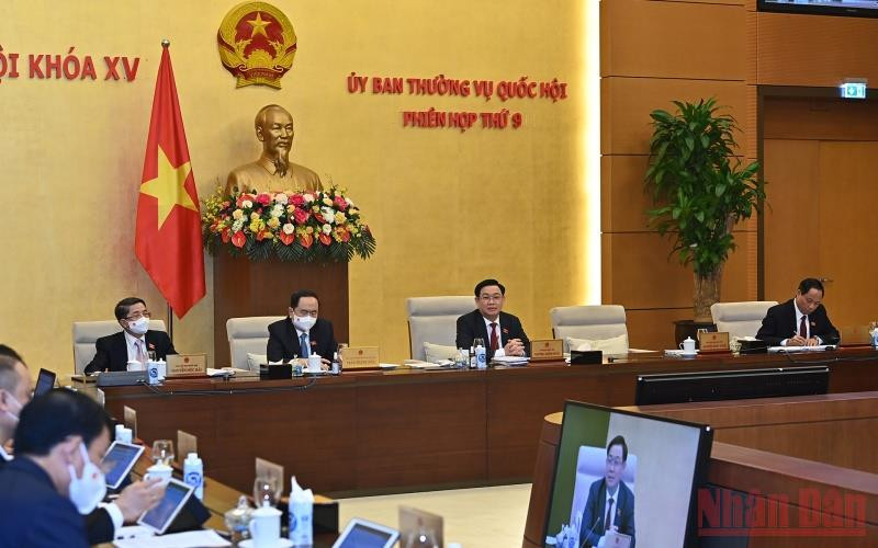 Phiên họp Ủy ban Thường vụ Quốc hội xem xét báo cáo kết quả ban đầu của Đoàn giám sát chuyên đề về tiếp công dân và giải quyết khiếu nại, tố cáo. (Ảnh Duy Linh)