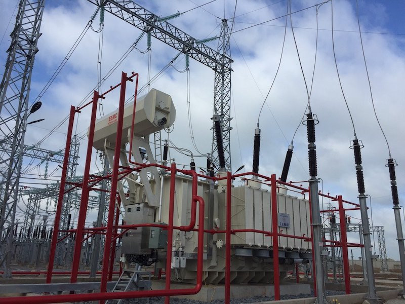 Máy biến áp AT3 220kV - 250 MVA của Trạm biến áp 220kV Bến Lức. Ảnh: QUANG THẮNG