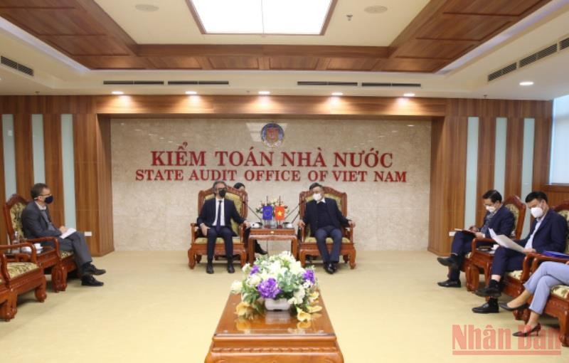 Tổng Kiểm toán Nhà nước Trần Sỹ Thanh tiếp ông Giorgio Aliberti, Đại sứ, Trưởng phái đoàn Liên minh châu Âu (EU) tại Việt Nam.