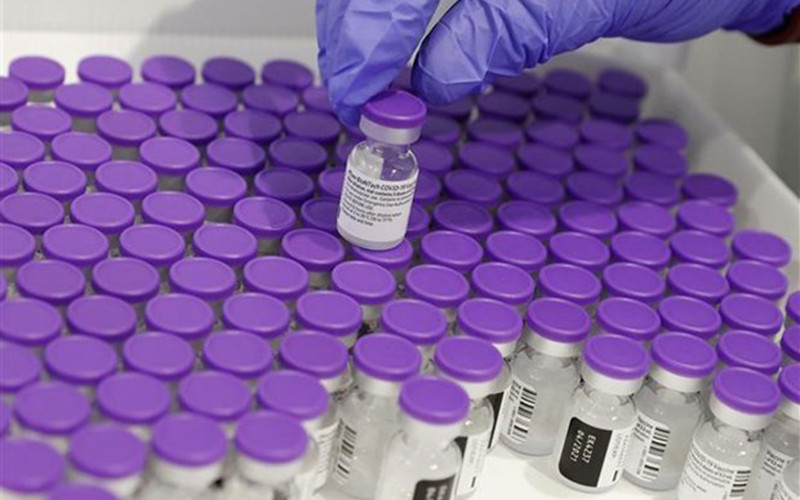 Vaccine ngừa Covid-19 của Pfizer/BioNTech. (Ảnh: AFP/TTXVN)