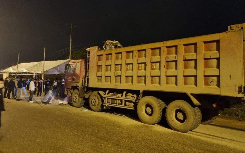 Hiện trường vụ tai nạn ngày 12/1 tại Thanh Hóa làm 4 người trong cùng một gia đình tử vong. (Ảnh: Ủy ban An toàn giao thông cung cấp)