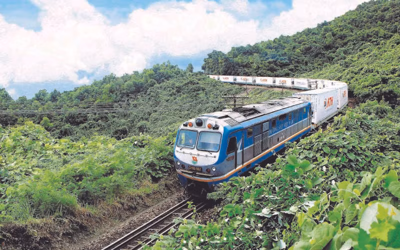 Tàu hàng conntainer lạnh 58 giờ