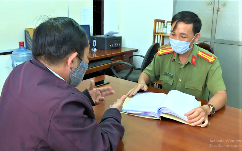 Phòng An ninh chính trị nội bộ, Công an tỉnh Đắk Lắk làm việc với người đại diện của Văn phòng đại diện tại Tây Nguyên của Công ty CP Việt TN.