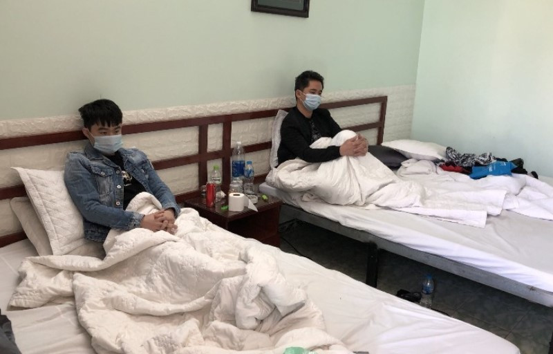 Hai công dân Trung Quốc đang được cách ly y tế tại nhà nghỉ Hòa Bình (Quảng Ninh).