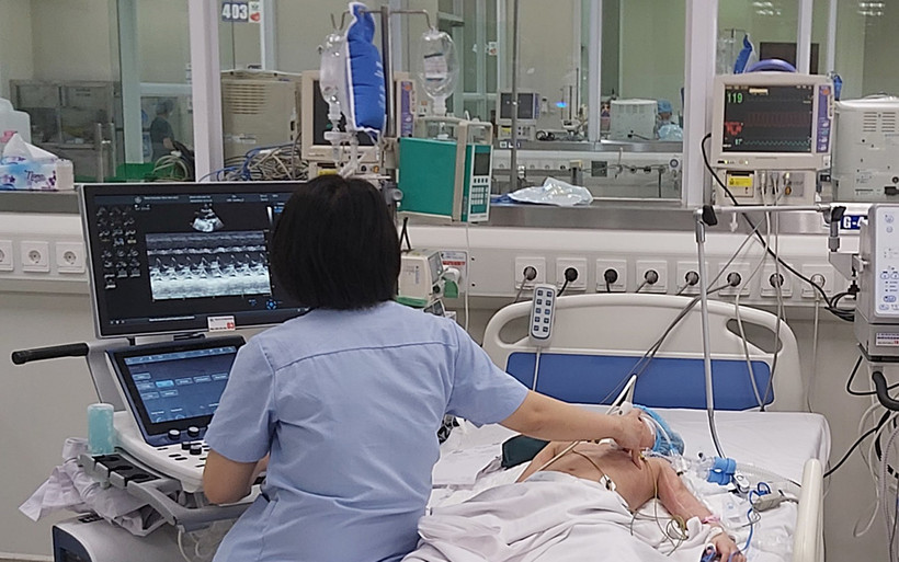 Siêu âm tim cho trẻ hậu Covid-19 bị mắc hội chứng MIS-C.
