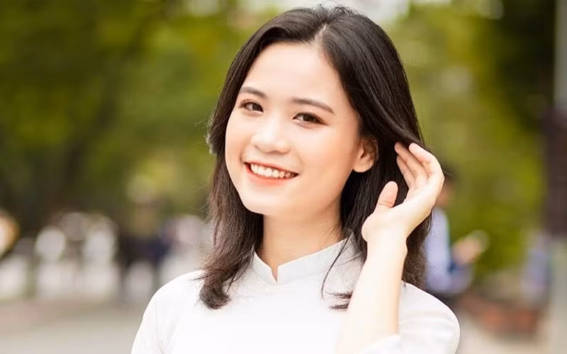  Cán bộ Đoàn xuất sắc, tiêu biểu Lê Ngọc Trinh. 