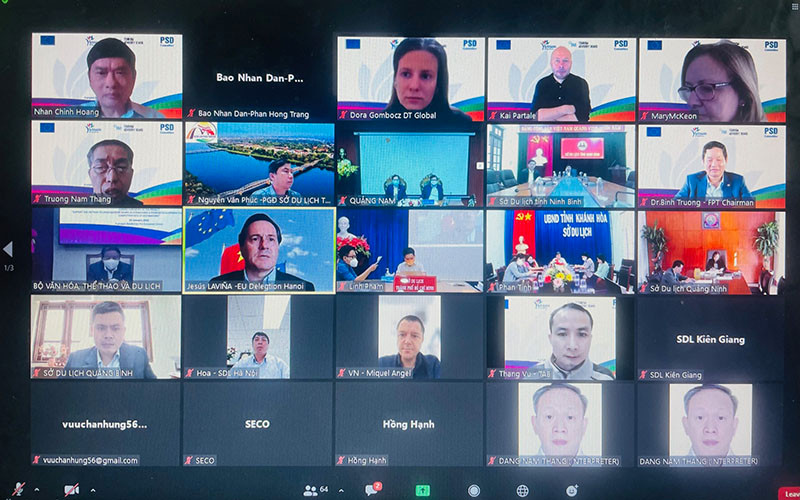 Hội nghị được tổ chức theo hình thức trực tuyến tại nhiều đầu cầu trên khắp cả nước.