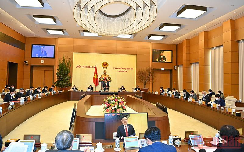 Phiên họp thứ 7 của Ủy ban Thường vụ Quốc hội thảo luận về Dự án Luật Thi đua, khen thưởng (sửa đổi). (Ảnh: Duy Linh)