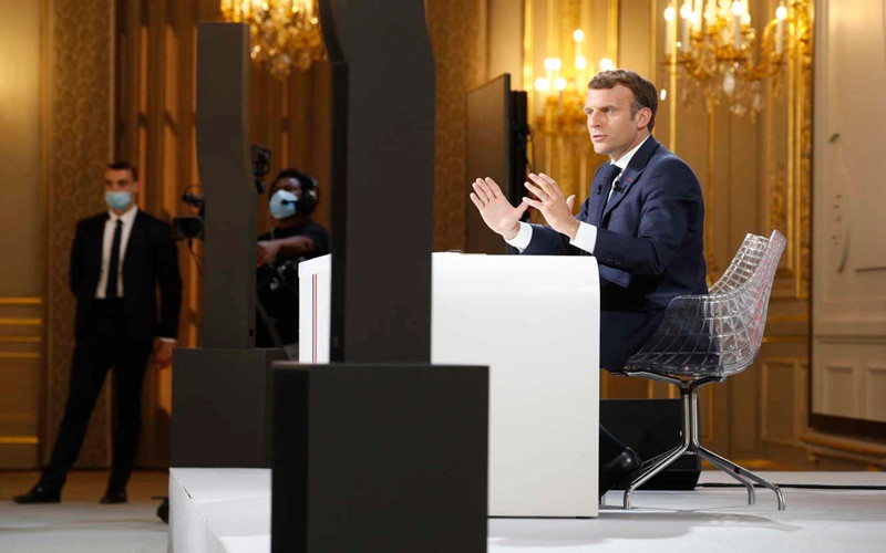 Tổng thống Pháp Emmanuel Macron trong cuộc họp báo ngày 10-6. (Ảnh: Le Monde)