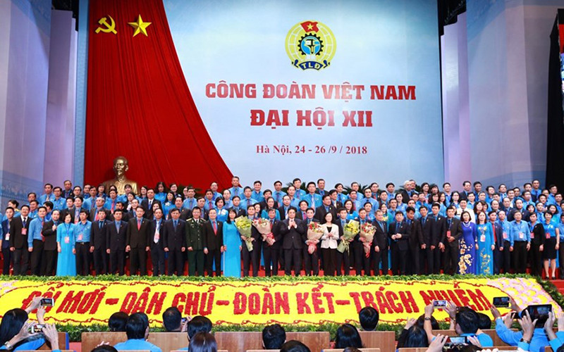 Ra mắt Ban Chấp hành Tổng LĐLĐVN khóa XII nhiệm kỳ 2018-2023.