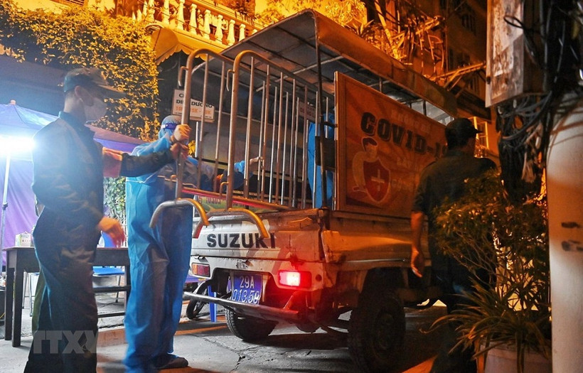 Kinh tế Việt Nam được dự báo sẽ phục hồi sau khi lệnh phong tỏa được dỡ bỏ. (Ảnh: TTXVN)