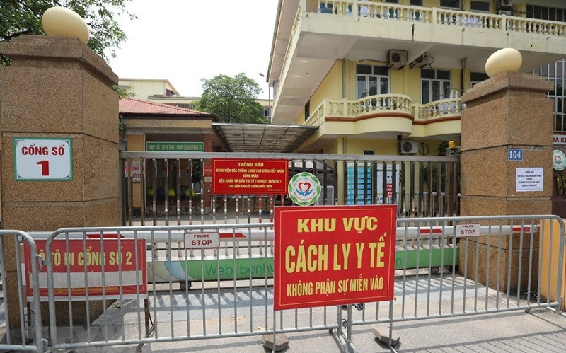 Bệnh viện đa khoa Bắc Thăng Long đã tạm dừng tiếp nhận bệnh nhân để phòng, chống dịch Covid-19. (Ảnh: TTXVN)