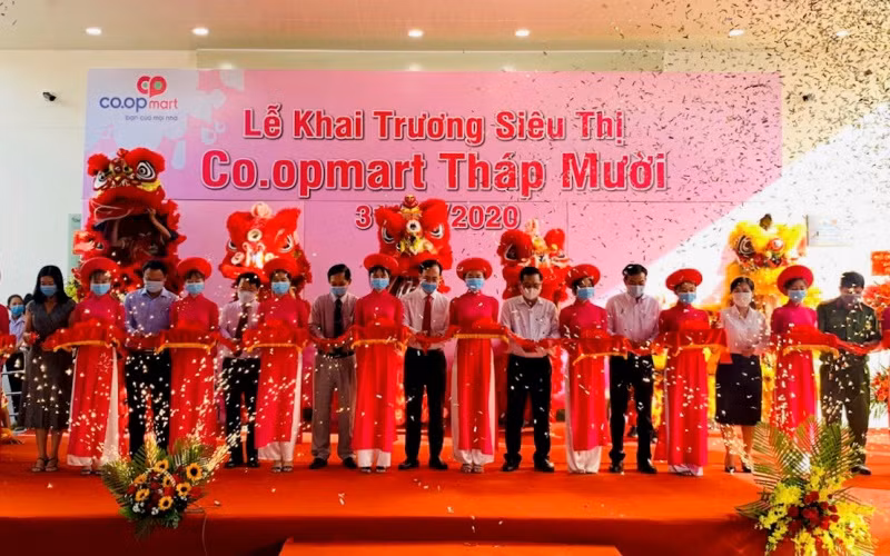 Khai trương Co.opmart Tháp Mười.