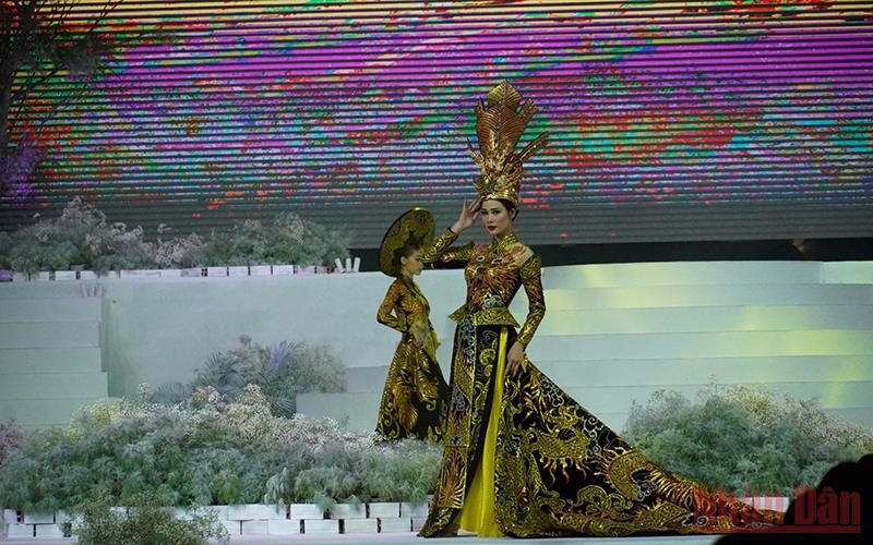 Một tiết mục biểu diễn trong lễ khai mạc.