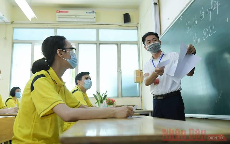 Hà Nội diễn tập phương án có thí sinh nghi mắc Covid-19 trong kỳ thi