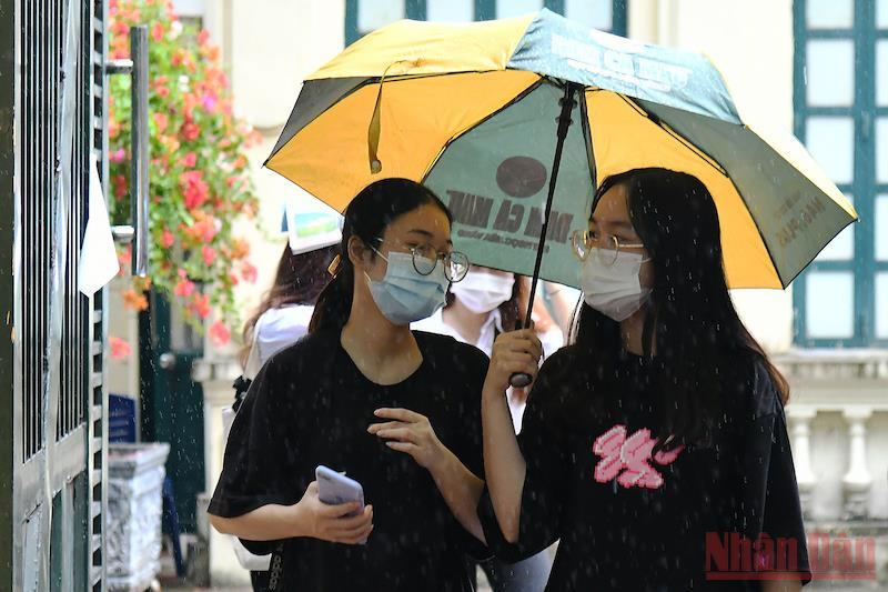 Thí sinh Kỳ thi tốt nghiệp THPT 2021. Ảnh: THUỶ NGUYÊN