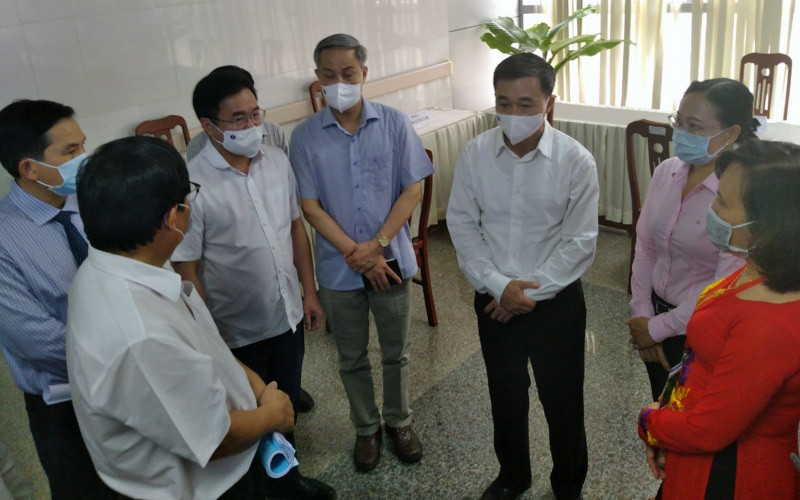 Đoàn công tác Bộ Y tế làm việc tại Sóc Trăng.