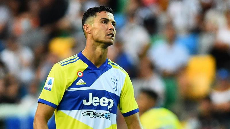 Ronaldo đang trên đường trở lại Manchester để khoác áo Man City. (Ảnh: The Times)