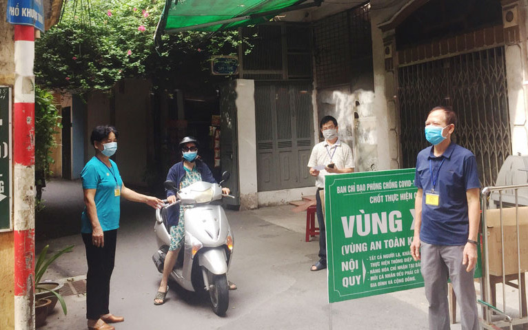 Nhờ làm tốt công tác dân vận, Hà Nội đã nhận được sự ủng hộ, đồng thuận cao của người dân trong phòng, chống Covid-19.