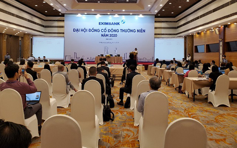 Họp cổ đông bất thành, EIB giảm 2,97%