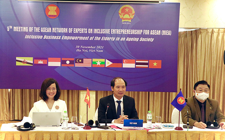 Đại diện Việt Nam tại Cuộc họp (Ảnh: Molisa)