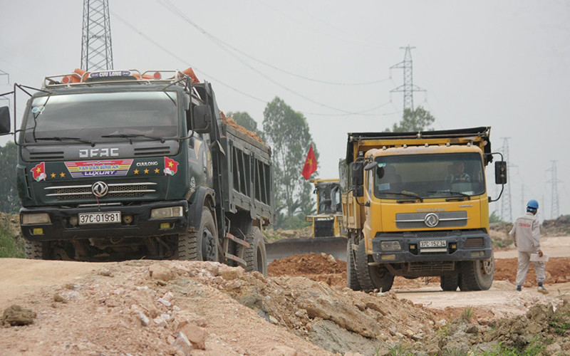 Thi công các hạng mục gói thầu thuộc dự án đầu tư xây dựng đường cao tốc bắc-nam phía đông ở địa bàn Thanh Hóa, Nghệ An.