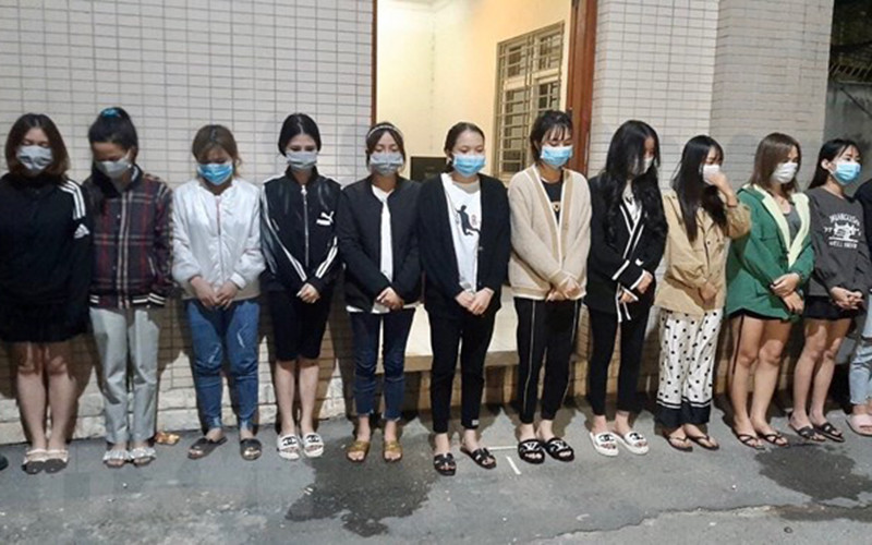 Các đối tượng bị bắt giữ. (Ảnh: TTXVN)