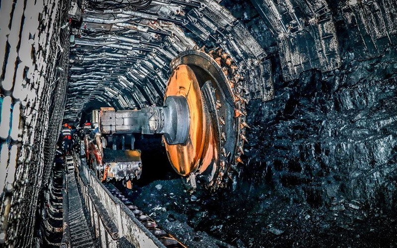 Dây chuyền khai thác than thông minh tại Khu tự trị Nội Mông, Trung Quốc. (Ảnh: Tân Hoa Xã)