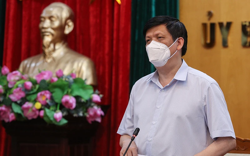 Bộ trưởng Y tế Nguyễn Thanh Long phát biểu tại buổi làm việc.