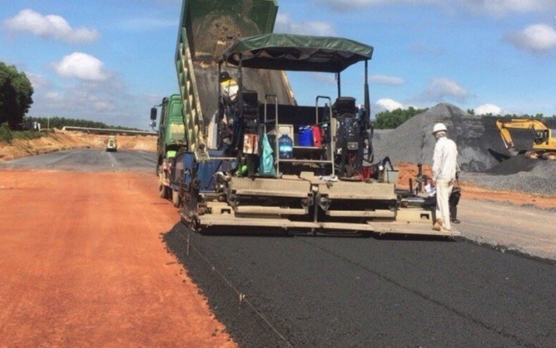 Thi công cao tốc bắc-nam.